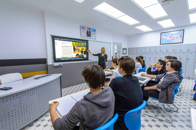 Saint Benoît Lisesi'nde, eğitimde dijital dönüşüm Vestel ile yaşanıyor